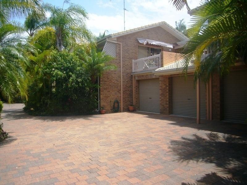 2/7-9 Sylvia  St, Noosaville QLD 4566