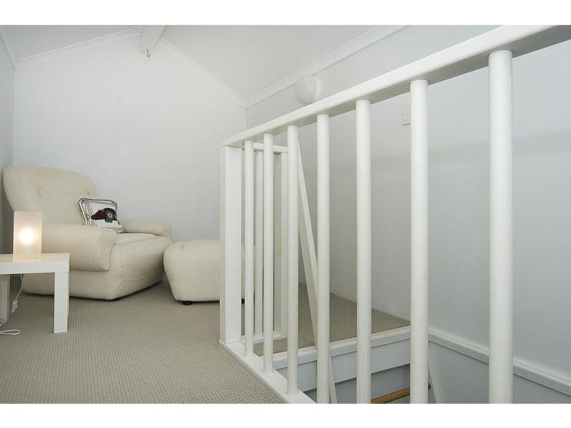 2/17 Margit Cres, Sunrise Beach QLD 4567