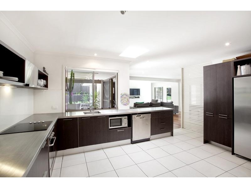 24 Wyandra St, Noosa Heads QLD 4567