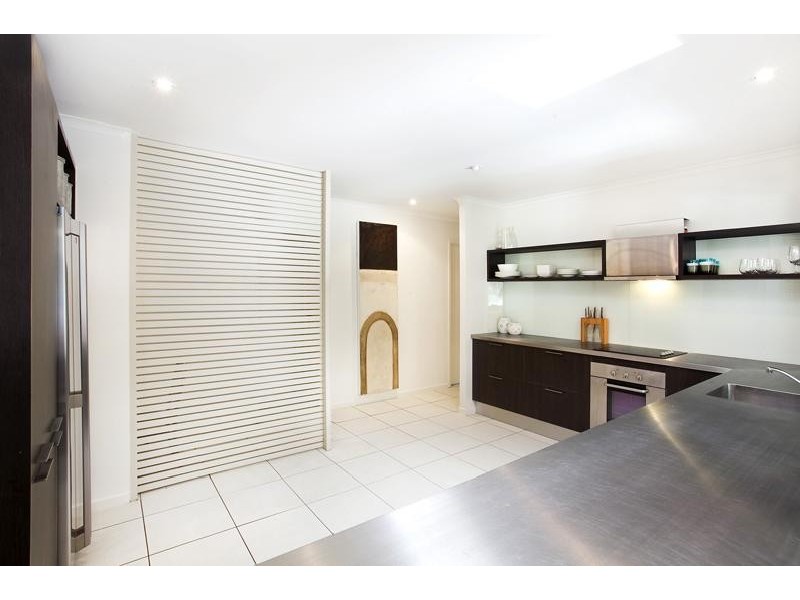24 Wyandra St, Noosa Heads QLD 4567