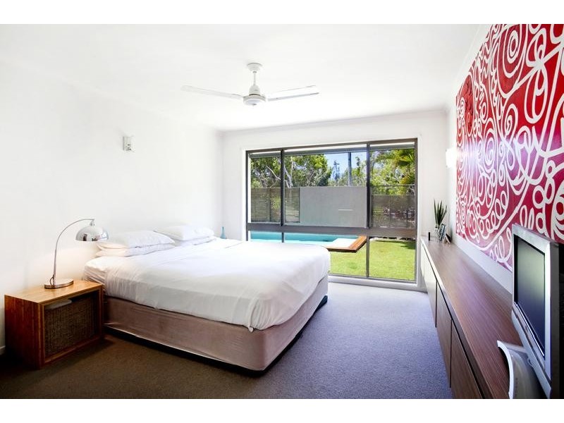 24 Wyandra St, Noosa Heads QLD 4567