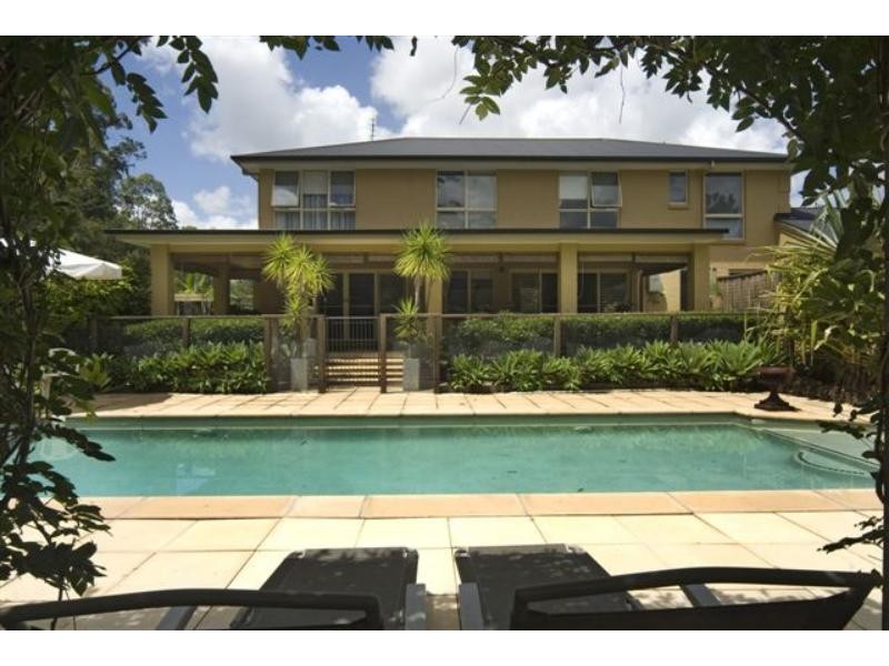 27 Stratford Park Dr, Pomona QLD 4568