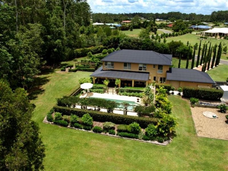 27 Stratford Park Dr, Pomona QLD 4568