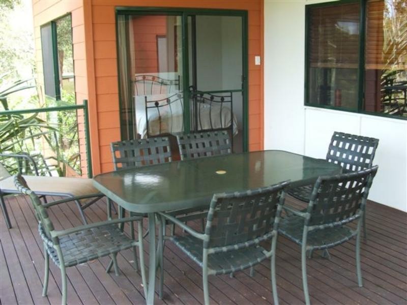 11 Stockwhip Ct, Cooroibah QLD 4565