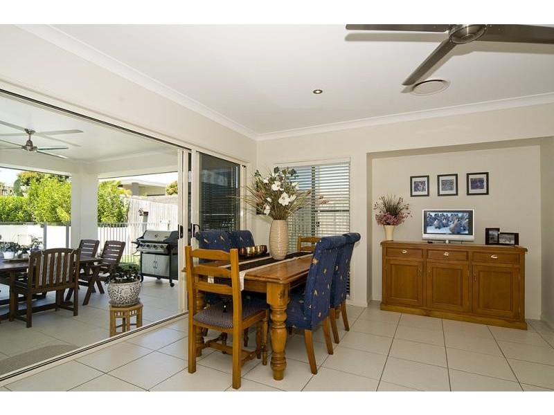 4 Shoal Ct, Peregian Springs QLD 4573