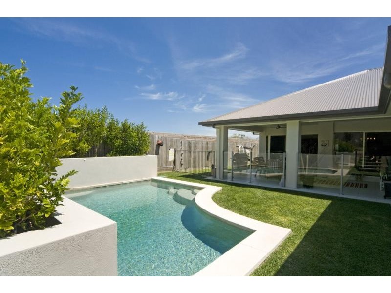 4 Shoal Ct, Peregian Springs QLD 4573