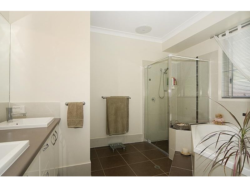 4 Shoal Ct, Peregian Springs QLD 4573