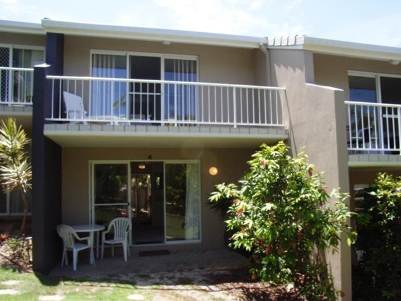 4/23 Margit Cres, Sunrise Beach QLD 4567