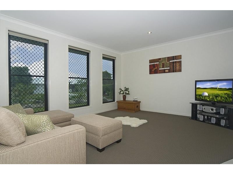 9 Parkwood Pl, Peregian Springs QLD 4573