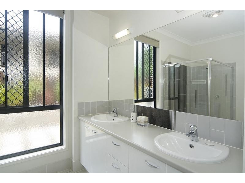 9 Parkwood Pl, Peregian Springs QLD 4573