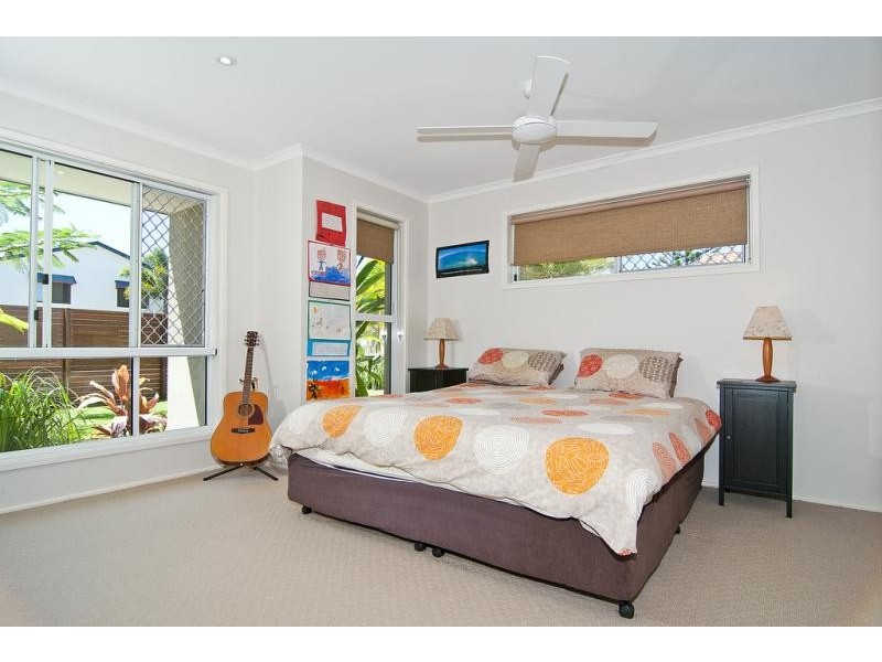 4 Waratah Cl, Coolum Beach QLD 4573