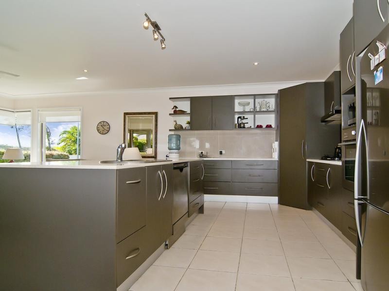 31 Crestview  Dr, Peregian Springs QLD 4573