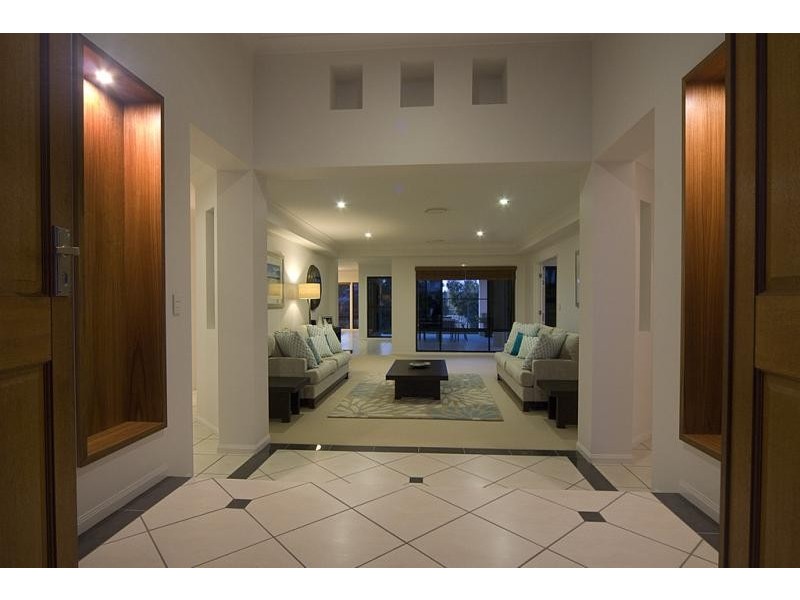 16 Greenside Ct, Peregian Springs QLD 4573