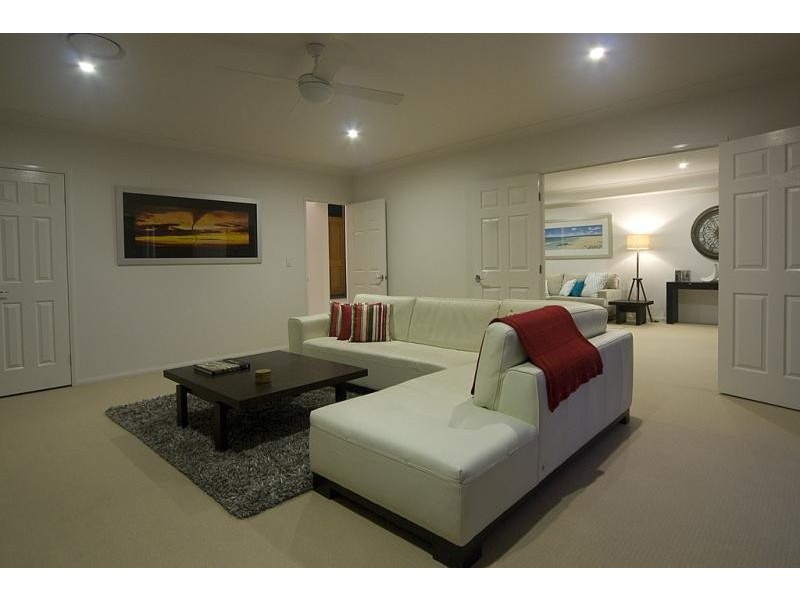 16 Greenside Ct, Peregian Springs QLD 4573