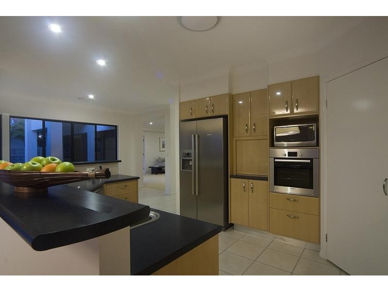 16 Greenside Ct, Peregian Springs QLD 4573