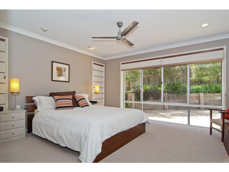 10 Flagship Ct, Castaways Beach QLD 4567
