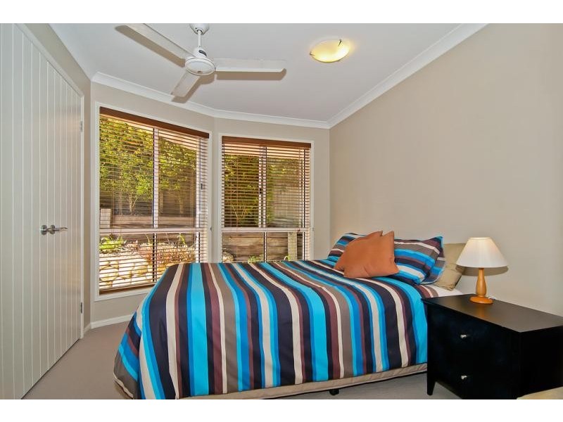 10 Flagship Ct, Castaways Beach QLD 4567