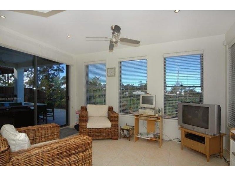 13/115 Peregian Springs Dr, Peregian Springs QLD 4573