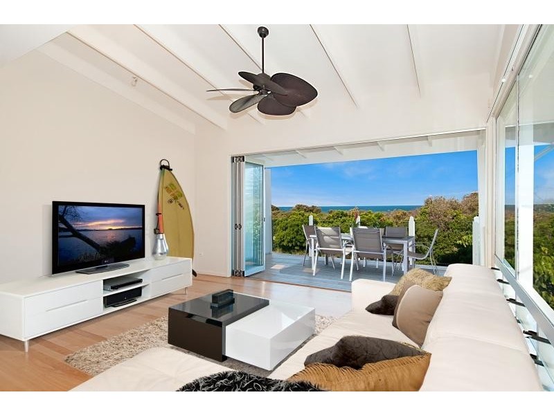 2/26 Kingfisher  Dr, Peregian Beach QLD 4573