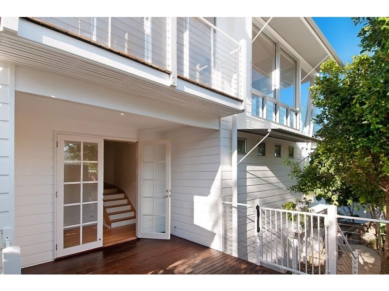 2/26 Kingfisher  Dr, Peregian Beach QLD 4573