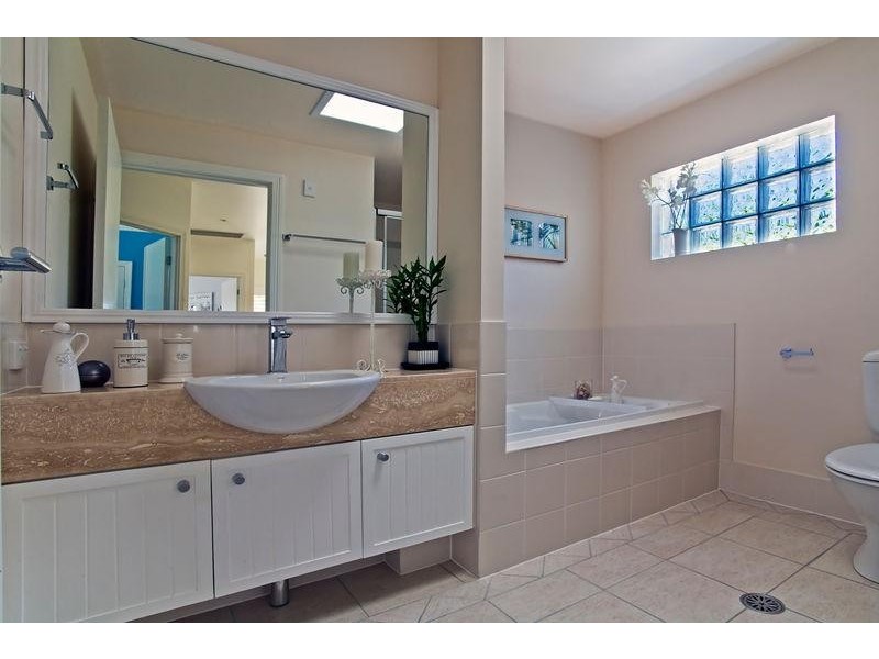 139 Noosa Springs Dr, Noosa Springs QLD 4567