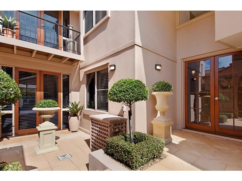 140 The Cascades -, Noosa Springs QLD 4567