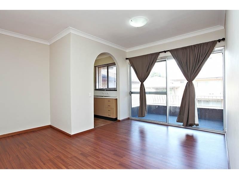 12/26A Wolli Creek Rd, Banksia NSW 2216