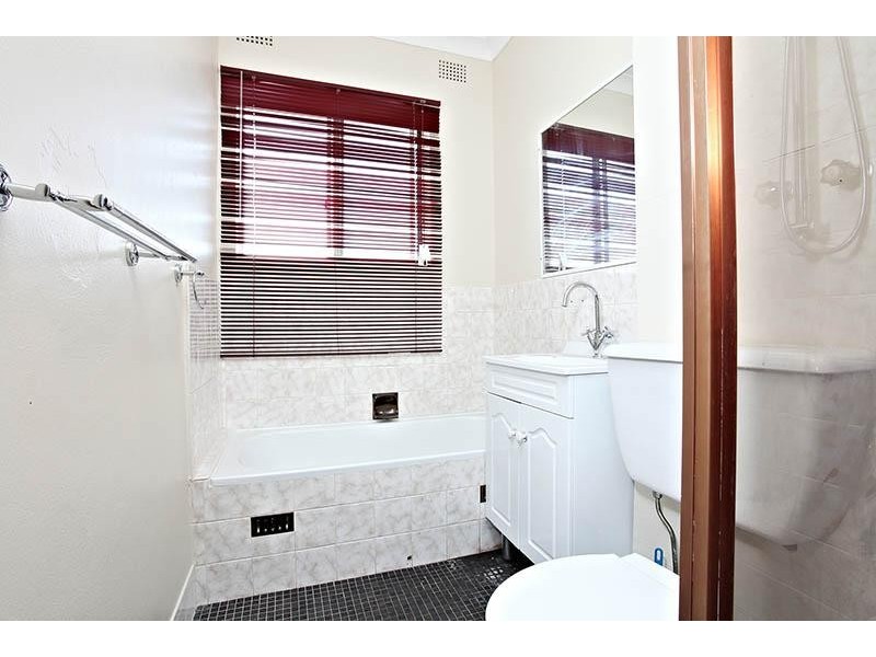 12/26A Wolli Creek Rd, Banksia NSW 2216