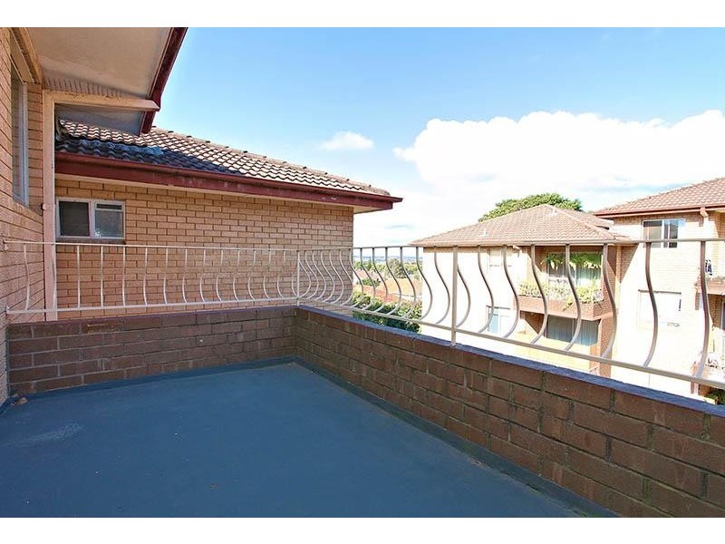 12/26A Wolli Creek Rd, Banksia NSW 2216