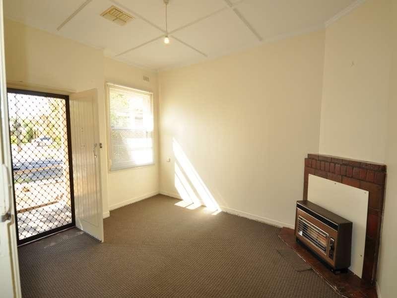 9 Bundarra Ave, Kilburn SA 5084