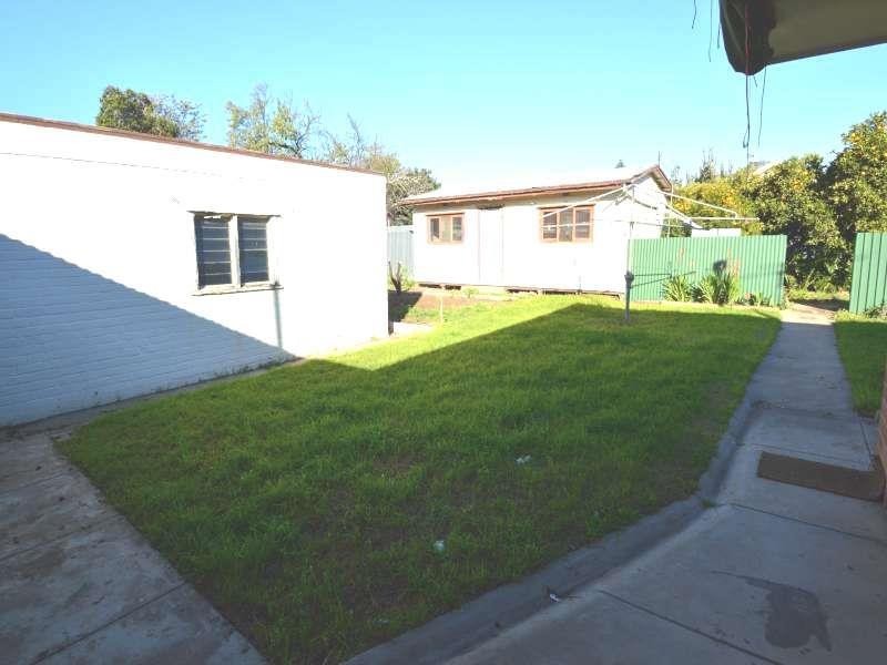 57 Manuel Ave, Blair Athol SA 5084