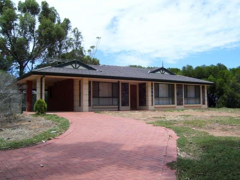 15 Carmelo Rd, Buckland Park SA 5120