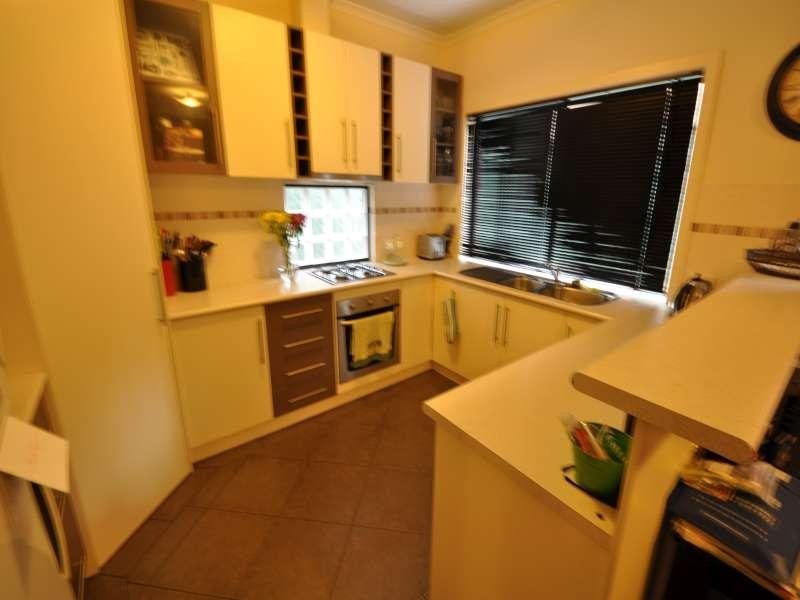 11 Lakefield Cres, Mawson Lakes SA 5095