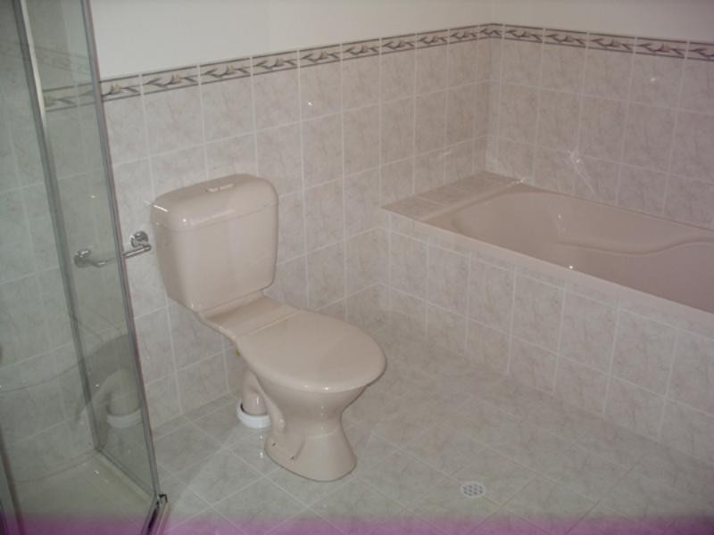 11 Lakefield Cres, Mawson Lakes SA 5095