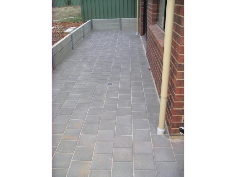 11 Lakefield Cres, Mawson Lakes SA 5095