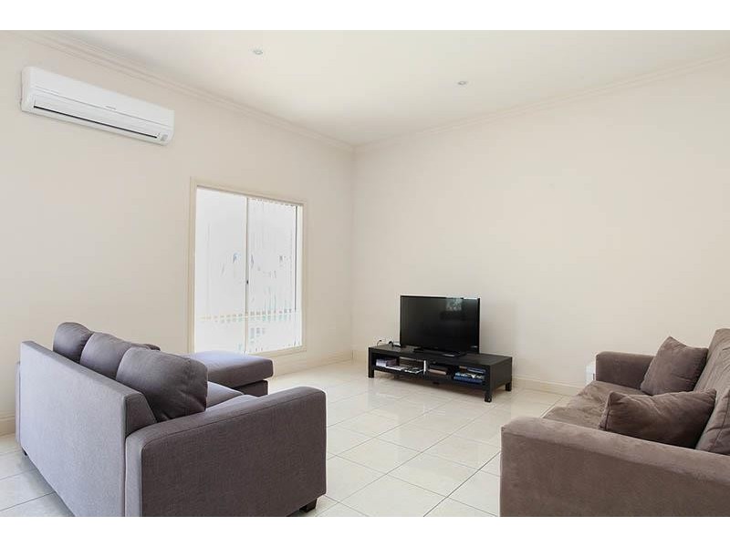 4 Antigua Court, Mawson Lakes SA 5095