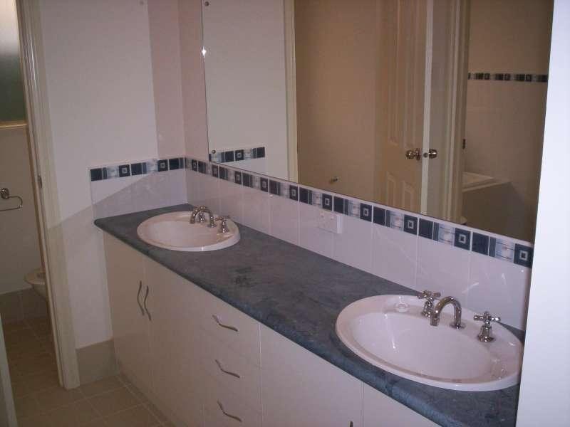 5 Baird St, Mawson Lakes SA 5095