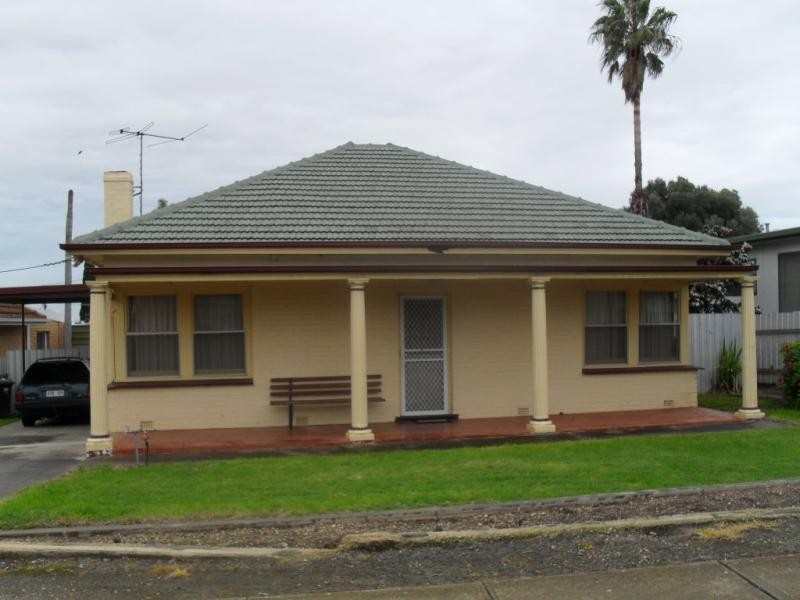18 Bristol Ave, Enfield SA 5085