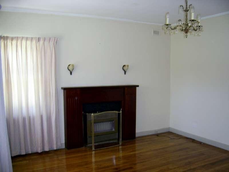 18 Bristol Ave, Enfield SA 5085
