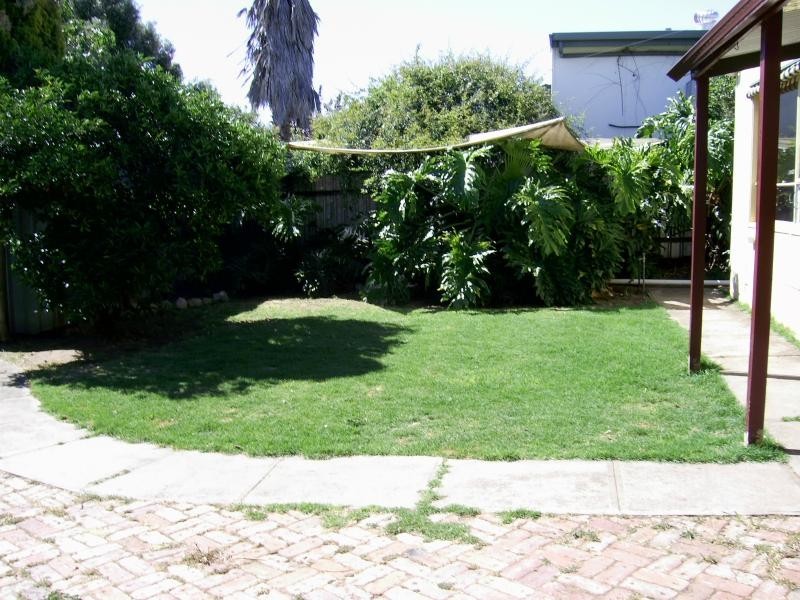 18 Bristol Ave, Enfield SA 5085
