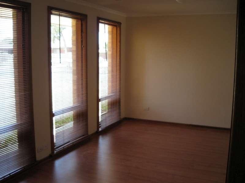 2 Denver Dr, Parafield Gardens SA 5107