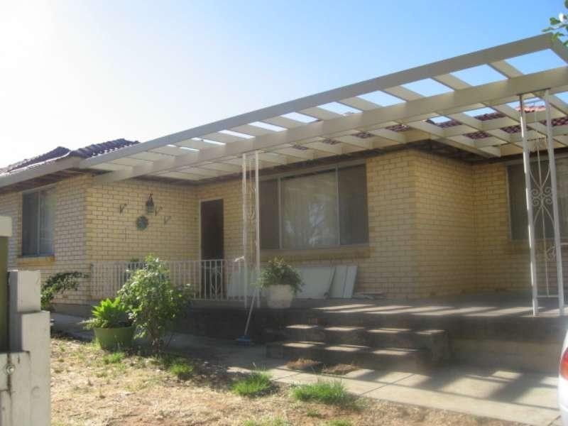 19 Whinnen St, St Agnes SA 5097