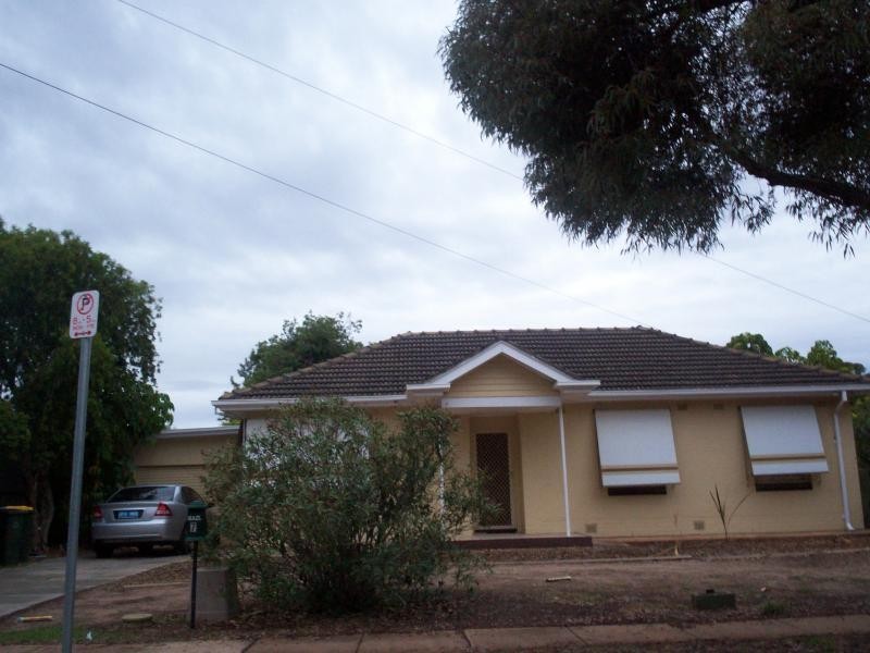 7 Pasteur  St, Elizabeth Vale SA 5112