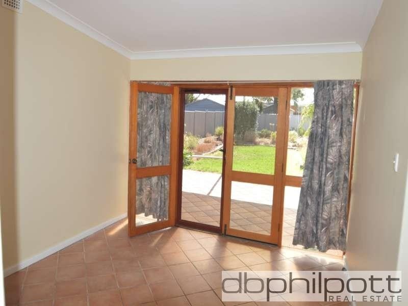 22 Ragless Ave, Enfield SA 5085
