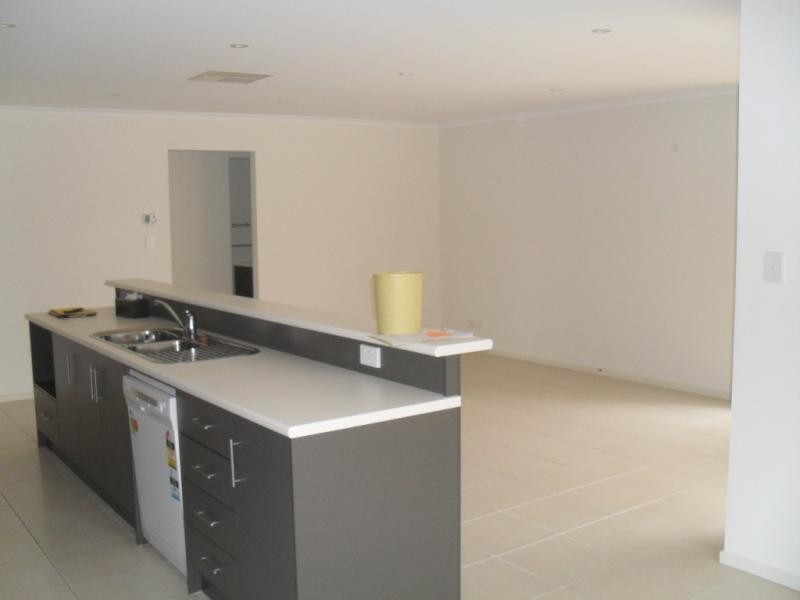 17 Carmine Ct, Parafield Gardens SA 5107