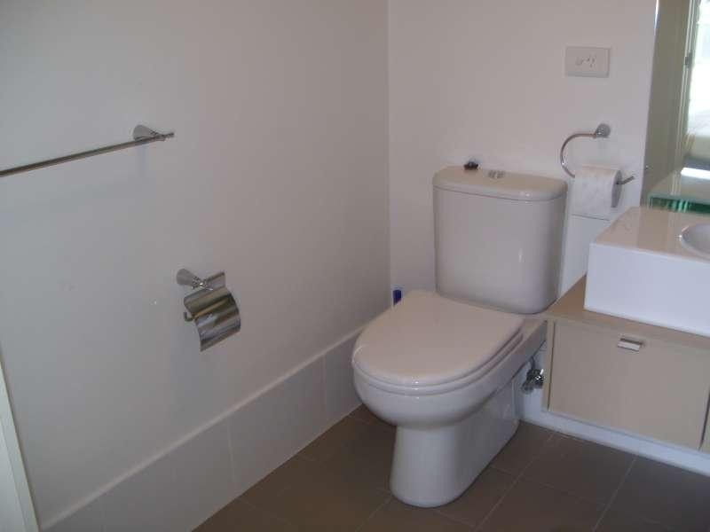 11/57 Gordon St, Glenelg SA 5045