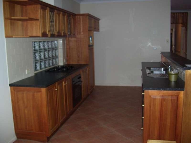 8 Coopers Cres, Mawson Lakes SA 5095