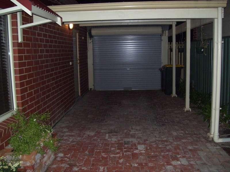 8 Coopers Cres, Mawson Lakes SA 5095