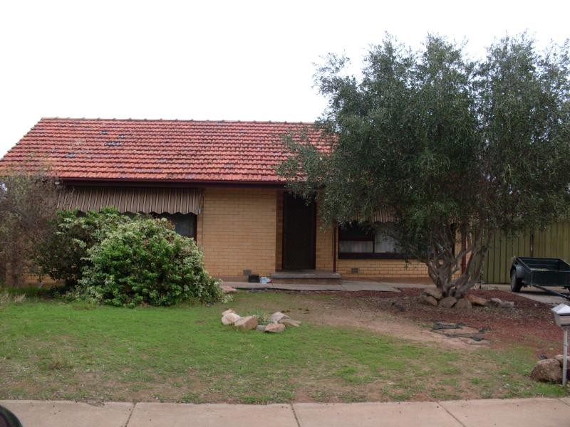 45 Seavington Rd, Elizabeth Park SA 5113