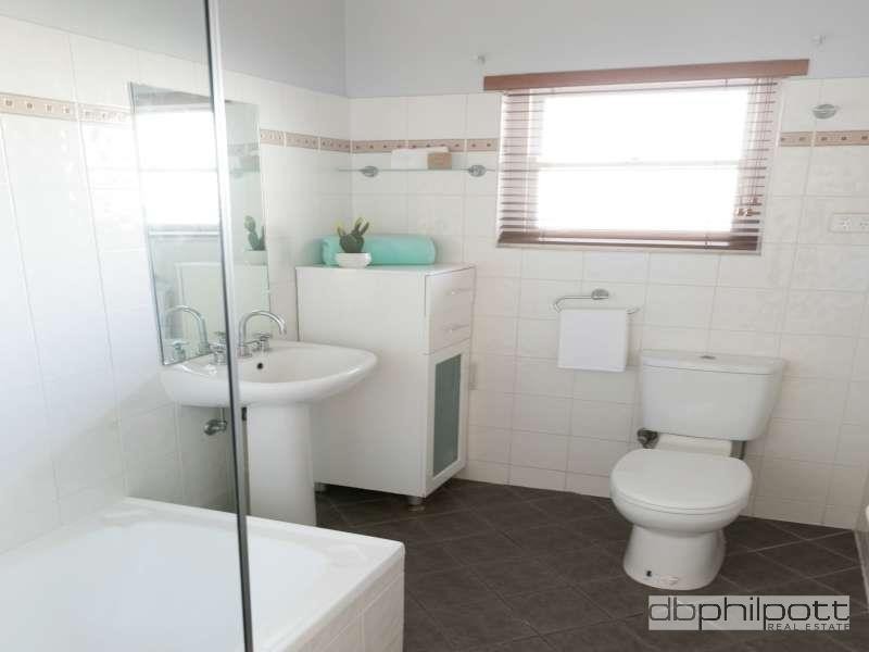 4/13 Baker Street, Grange SA 5022